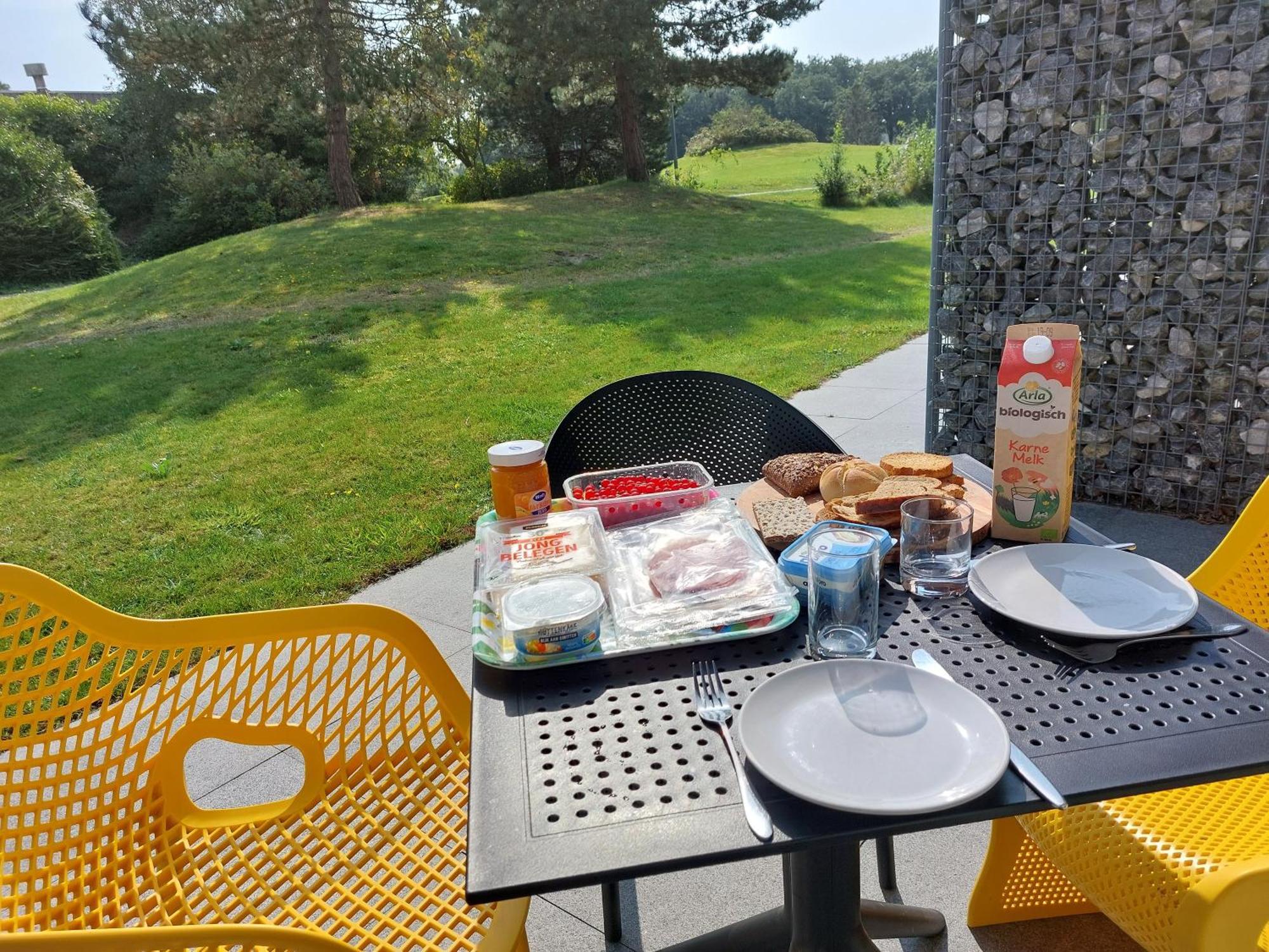 'T Strandhuys En De Vuurtoren, Met Eigen Keuken, Zonnig Terras Nabij Dorp, Duinen En Strand, Incl Verwarmd Binnen Zwembad Hollum  Bagian luar foto