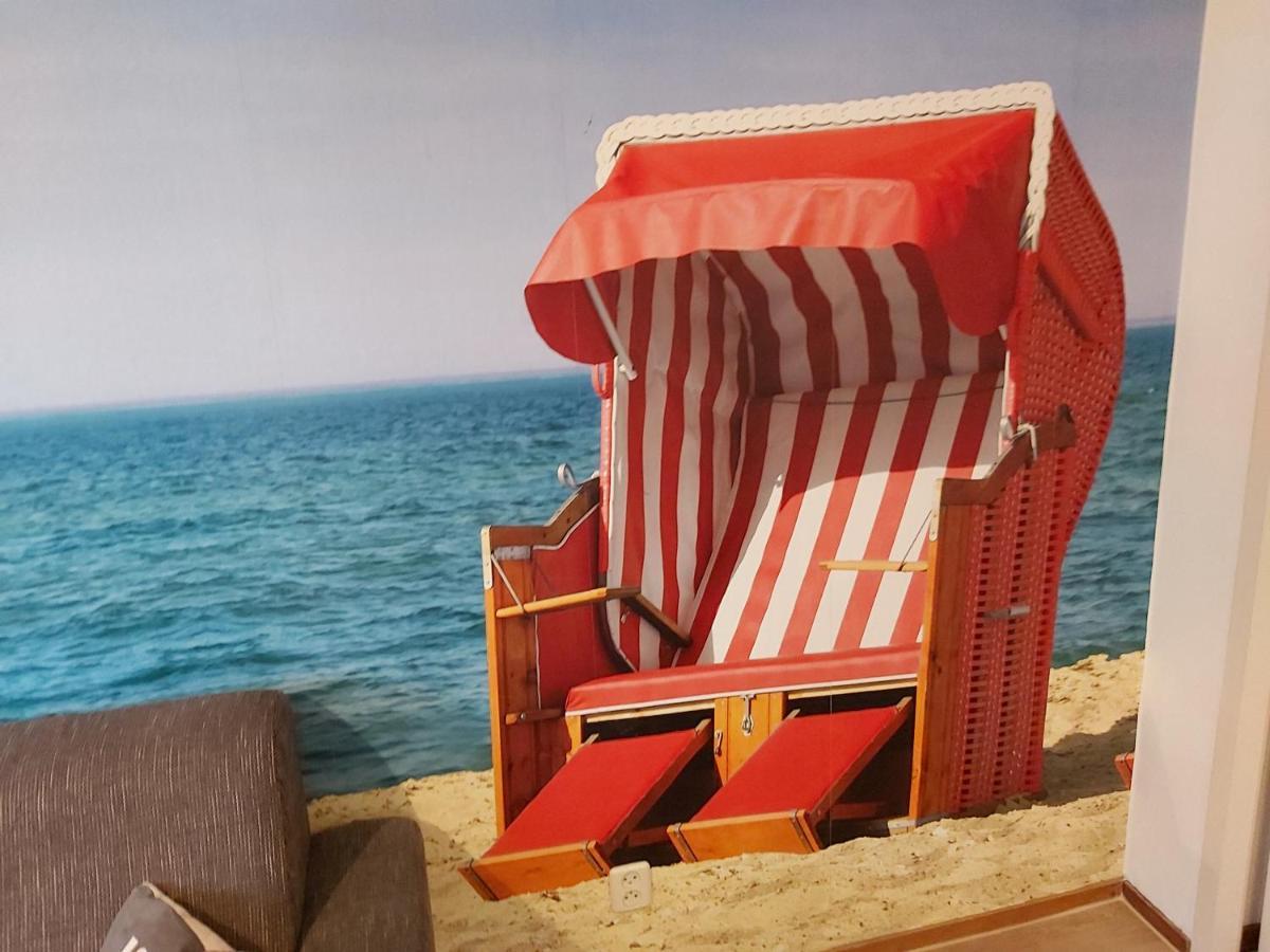 'T Strandhuys En De Vuurtoren, Met Eigen Keuken, Zonnig Terras Nabij Dorp, Duinen En Strand, Incl Verwarmd Binnen Zwembad Hollum  Bagian luar foto